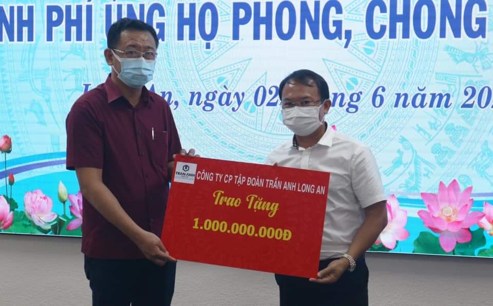 Trần Anh Group ủng hộ 1 tỷ chống dịch 1