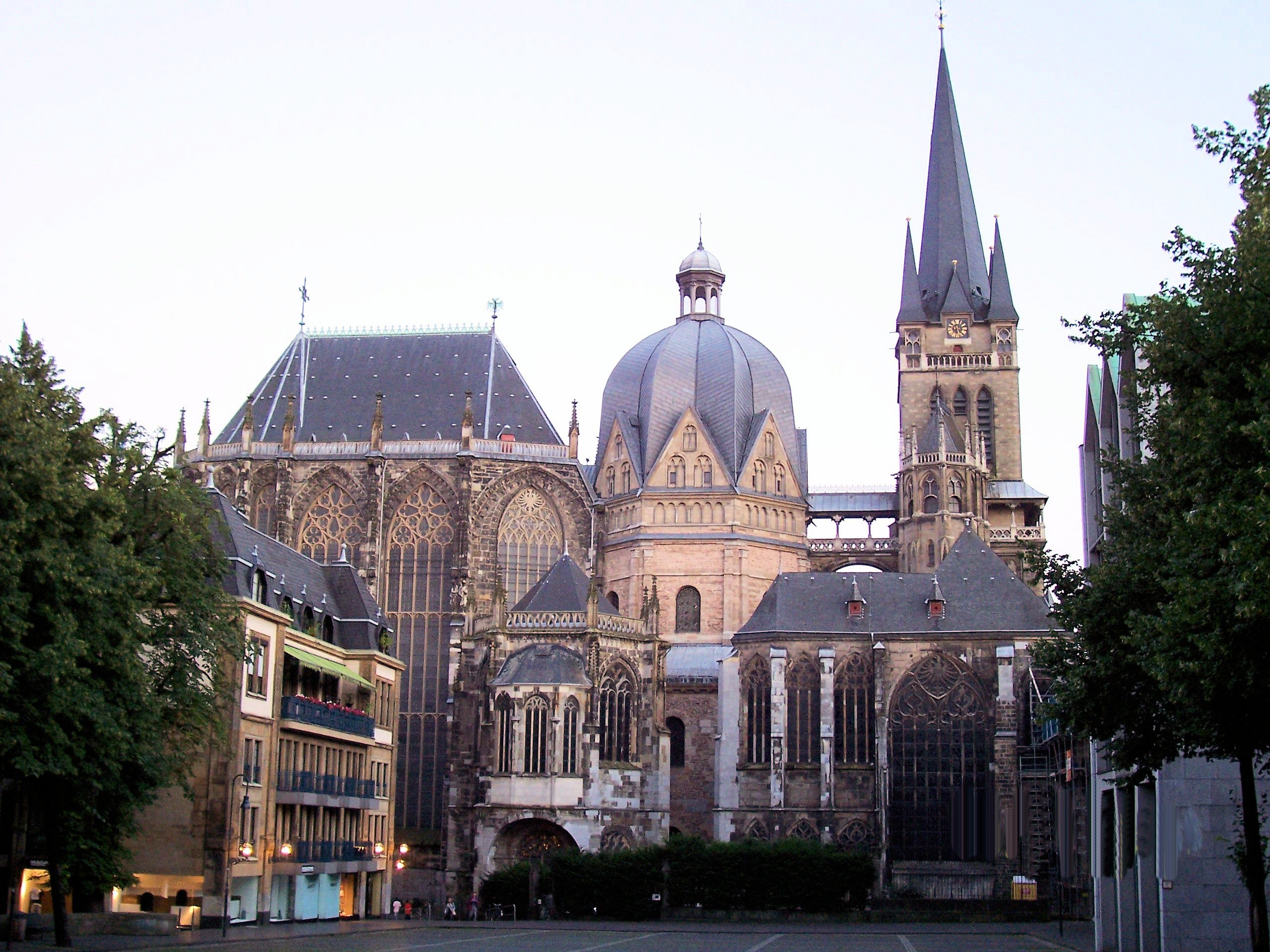 Nhà thờ Aachen (Đức)