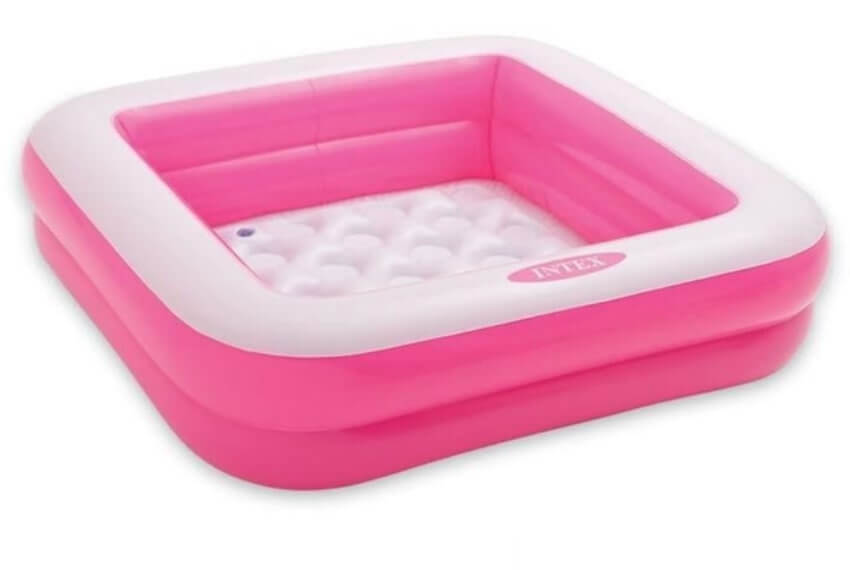 Bể bơi màu hồng 4